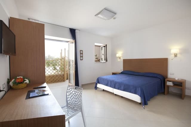 Triple Room, Annex Building