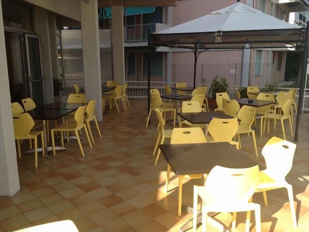 Hotel Helvetia0
