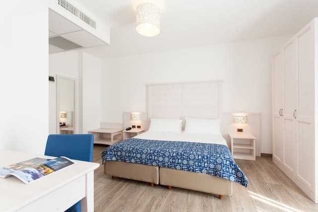Comfort Double or Twin Room