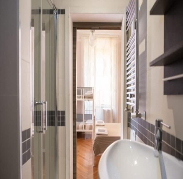 Design Quadruple Room