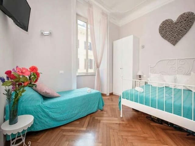 Design Quadruple Room