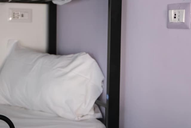 Economy Shared Dormitory, Shared bathroom