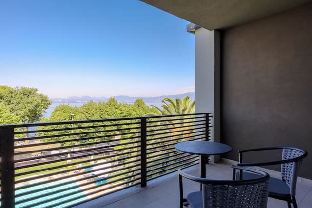 Panoramic Triple Room, Terrace, Lake View