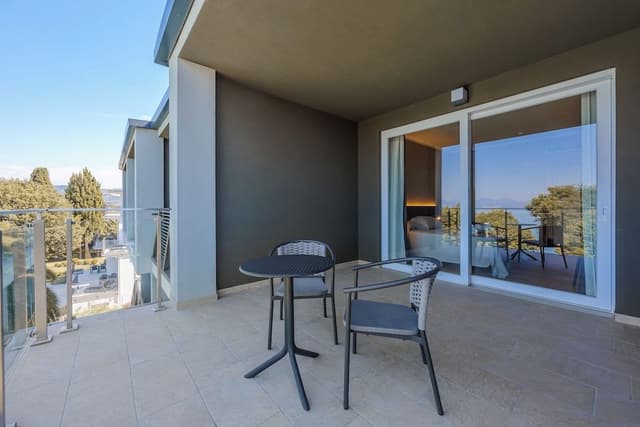 Panoramic Triple Room, Terrace, Lake View
