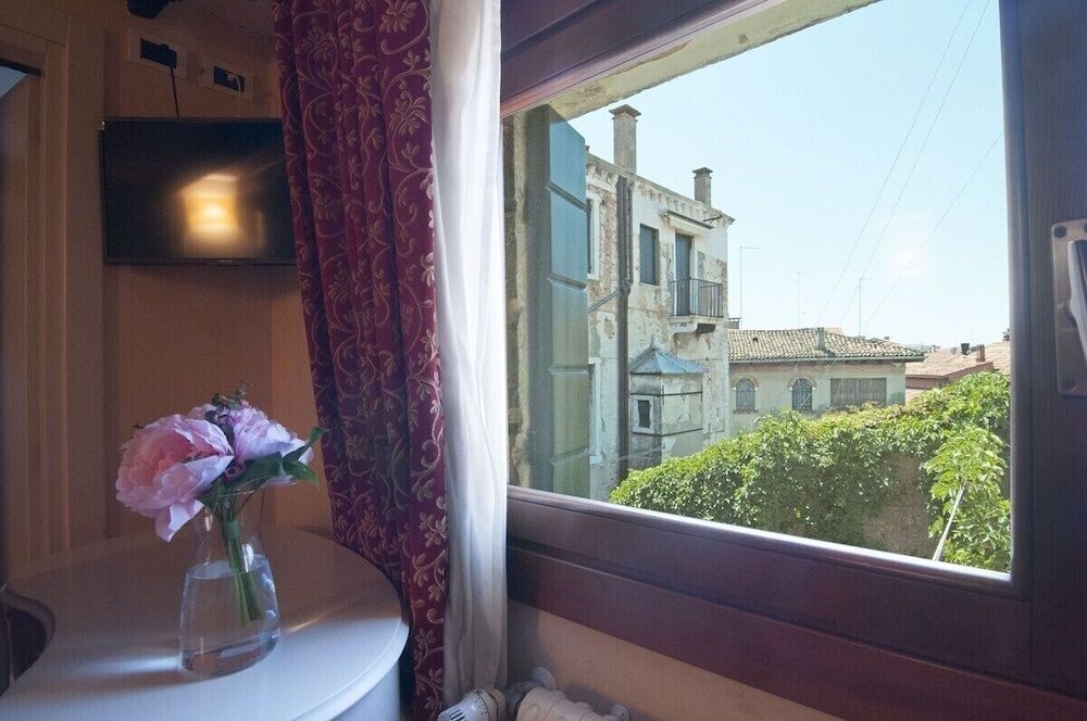 Venice Resorts2