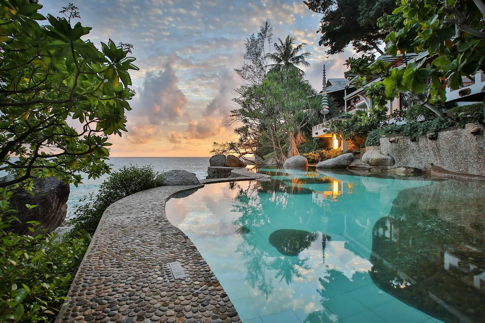 Mom Tri’s Villa Royale Mom Tri’s Villa Royale