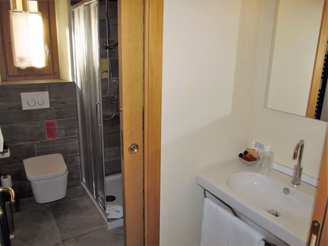 Traditional Apartment, 1 Bedroom, Balcony, Annex Building