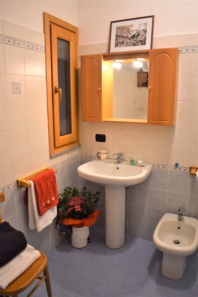 Traditional Chalet, 2 Bedrooms, Mountain View