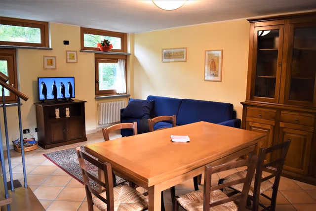 Traditional Chalet, 2 Bedrooms, Mountain View