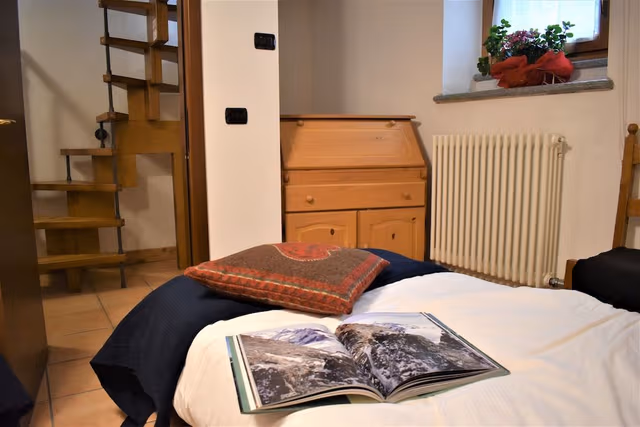 Traditional Chalet, 2 Bedrooms, Mountain View