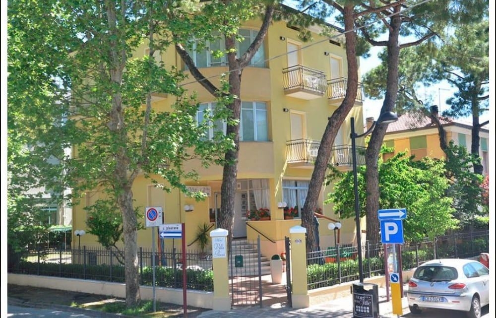 Villa Pozzi1