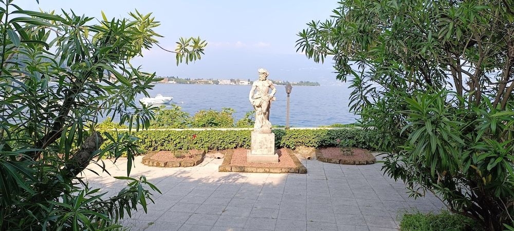 Hotel Villa Maria Au Lac4