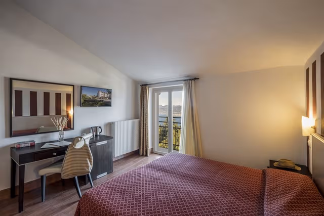 Panoramic Double or Twin Room, 1 Double or 2 Twin Beds, Lake View (Panorama)