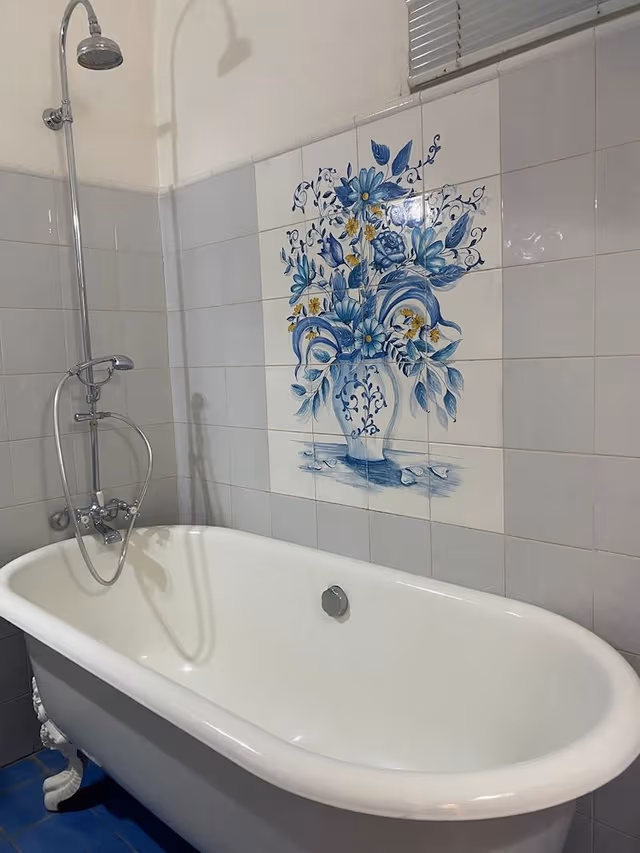 Double Room with Bathtub
