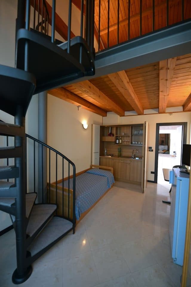 Family Room, Annex Building