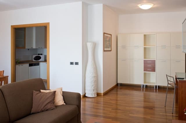 Apartment, 2 Bedrooms, 2 Bathrooms, Pool View