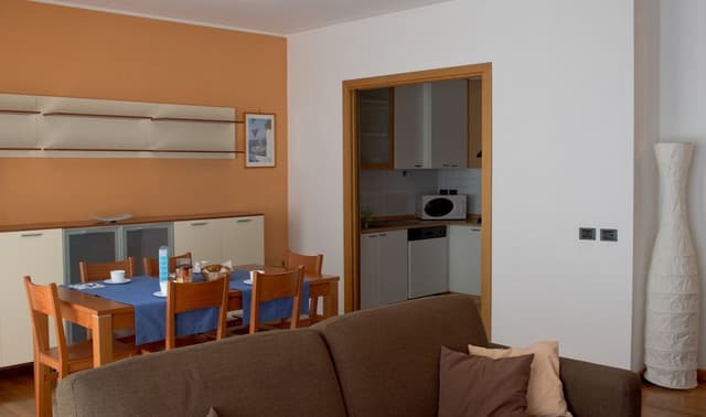 Apartment, 2 Bedrooms, 2 Bathrooms, Pool View