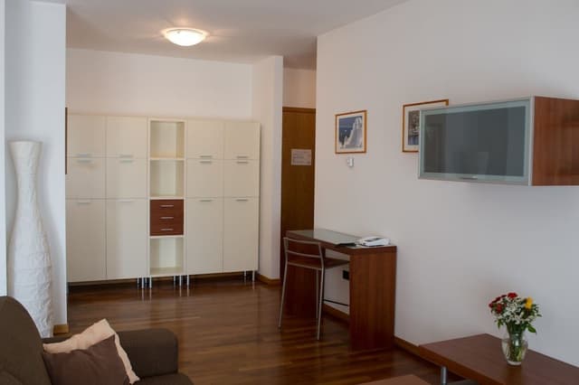 Apartment, 2 Bedrooms, 2 Bathrooms, Pool View