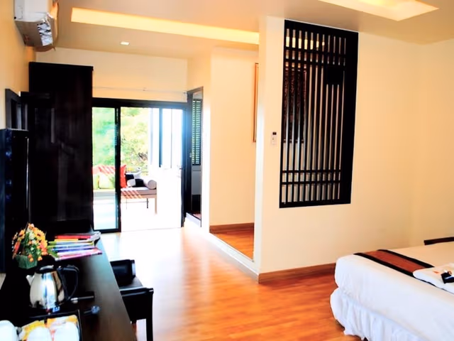 Grace River View Suite