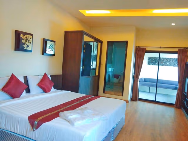 Alice River View Suite