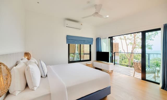 Tree Top Nest Seaview (Deluxe Bungalow with Sea View)