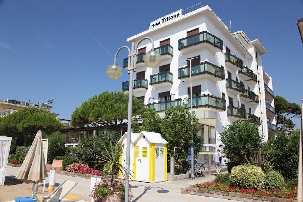Tritone3