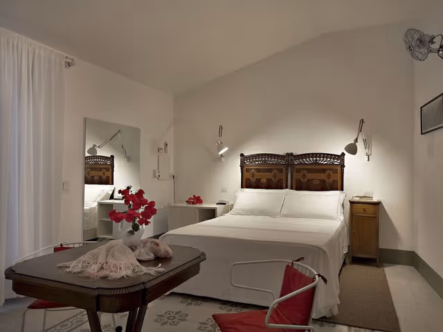 Superior Double Room, 1 Double Bed, Private Bathroom, Garden View