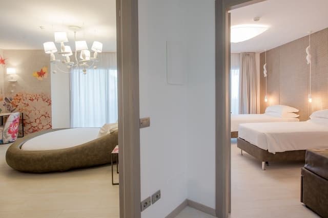 Deluxe Suite, Garden View