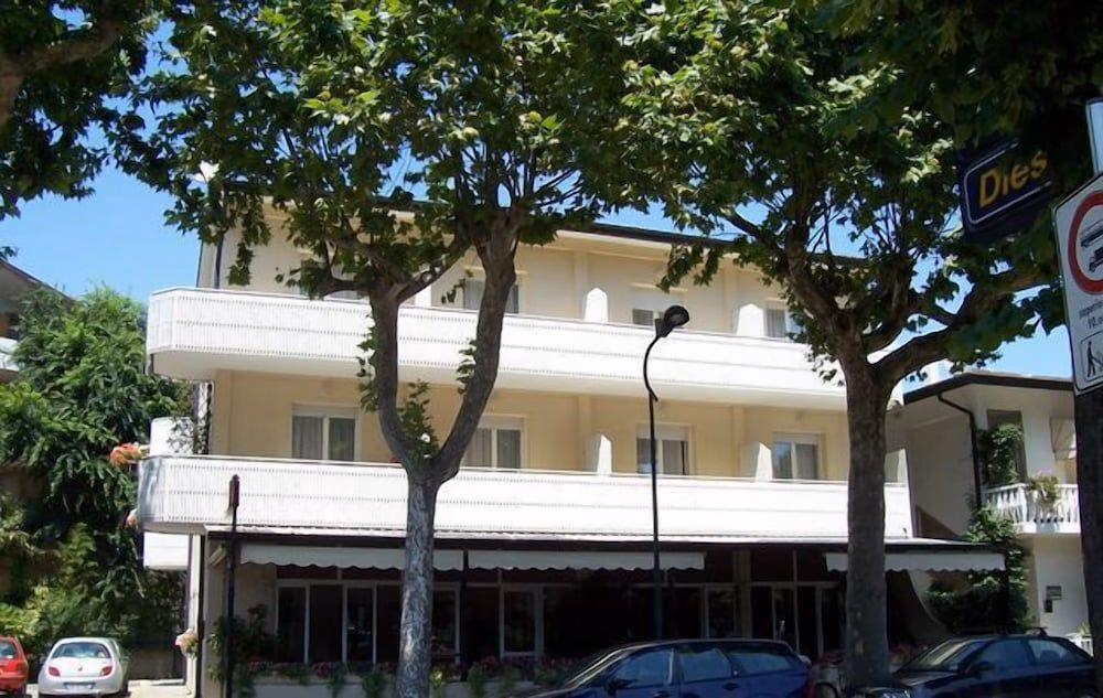 Pensione Imperia0
