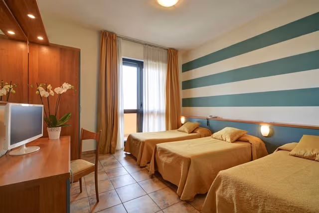 Triple Room