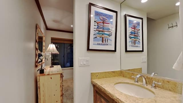 Condo, 2 Bedrooms