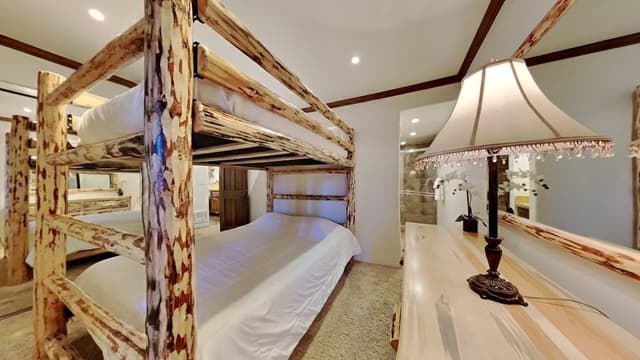 Condo, 2 Bedrooms