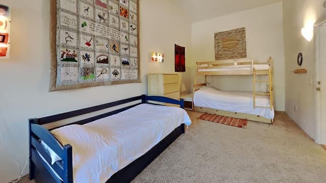 Condo, 4 Bedrooms