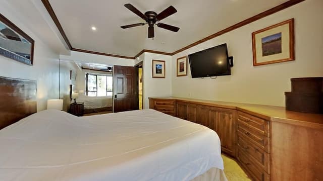 Condo, 2 Bedrooms