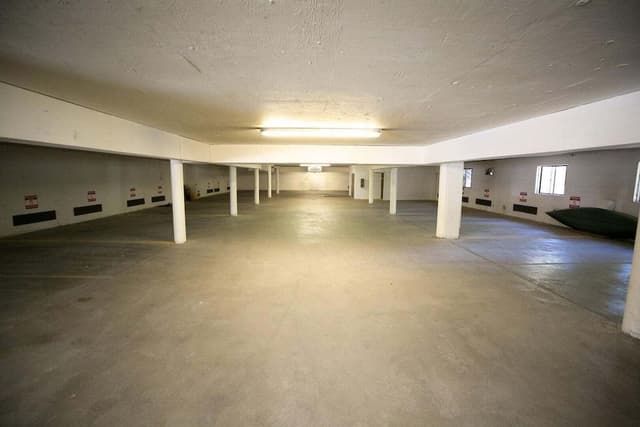 Condo, 2 Bedrooms