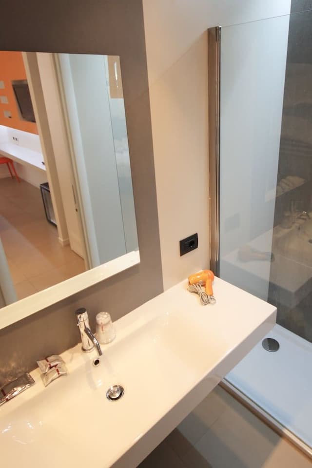 Double Room (with Extra-bed)