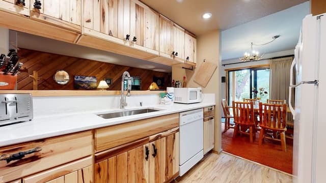 Condo, 1 Bedroom