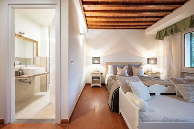 Triple Room