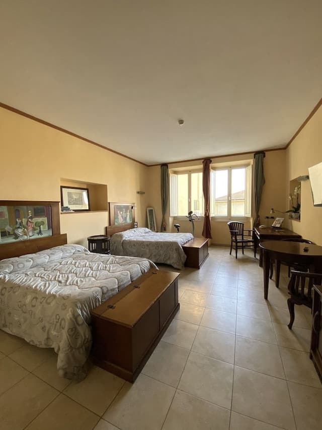 Family Room (Queen)