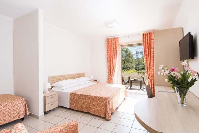 Deluxe Room, Garden View