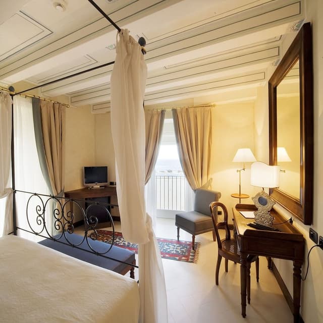 Classic Double Room, Sea View