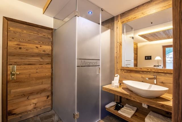 Double Room (Mason Miramonti)