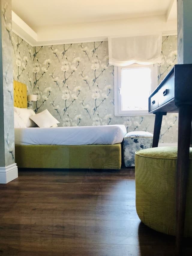 Junior Suite, 1 Queen Bed, City View, Tower (stair access only)