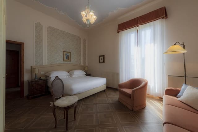Deluxe Double Room (Sofa bed)