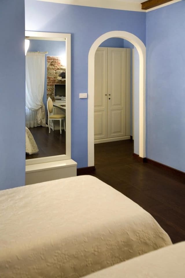 Suite (2 people)