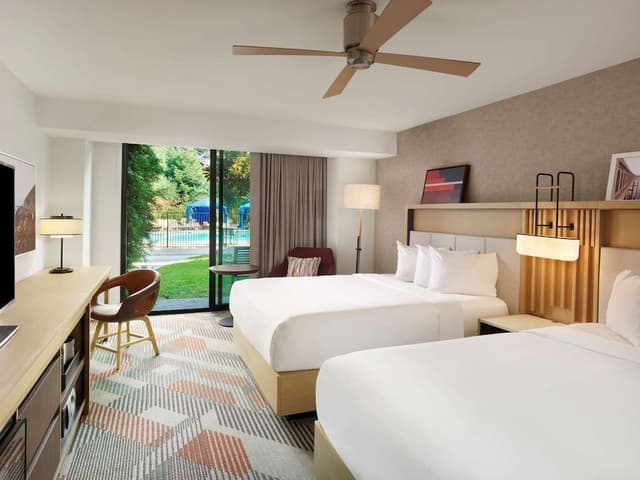 Room, 1 King Bed, Balcony, Pool View