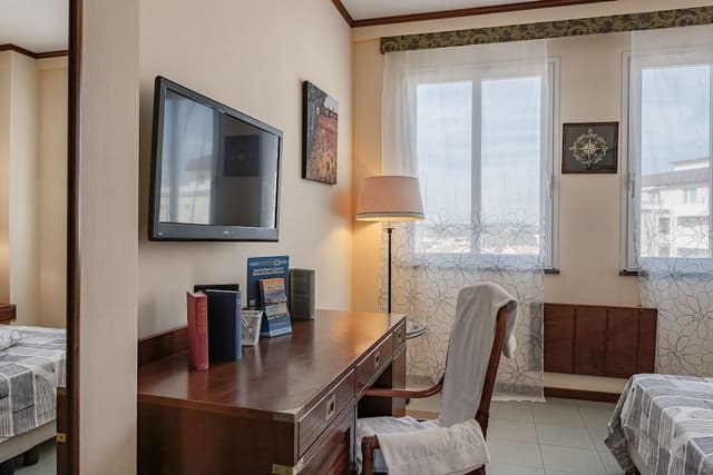 Classic Room, 1 Bedroom, Partial Sea View