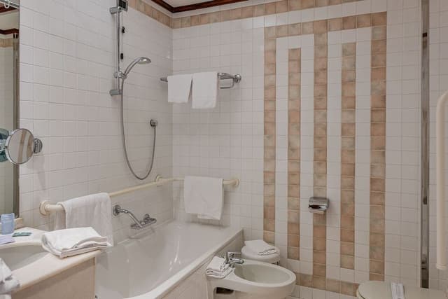 Classic Room, 1 Bedroom, Partial Sea View