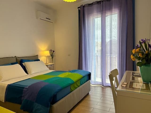 Deluxe Room, 1 Bedroom, Refrigerator, Courtyard Area