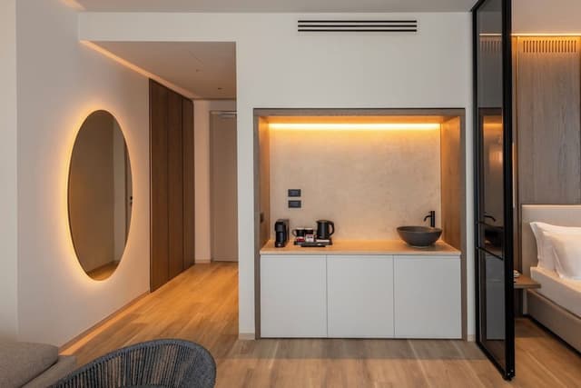 Suite, Hot Tub